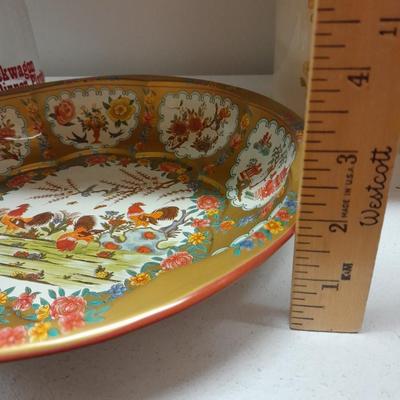 Vintage retro Folgers Butternut Coffee Can Tin Metallic Shiny Colors Bright with metal rooster bowl and more