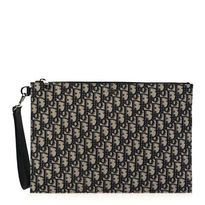 For more information and to place your bids please visit https://garnetgazelle.com/