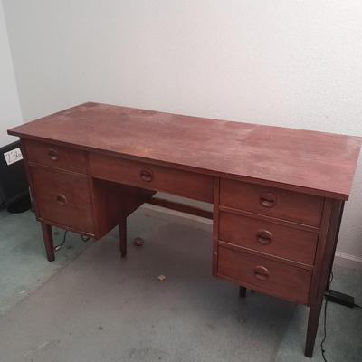 Wooden Stanley office desk with office chair