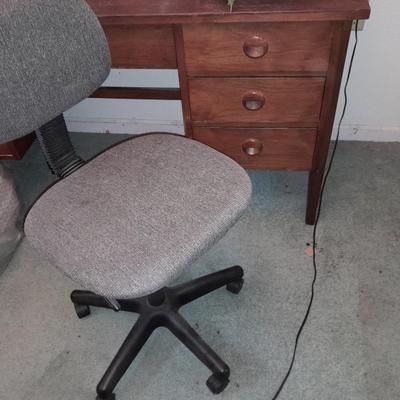 Wooden Stanley office desk with office chair