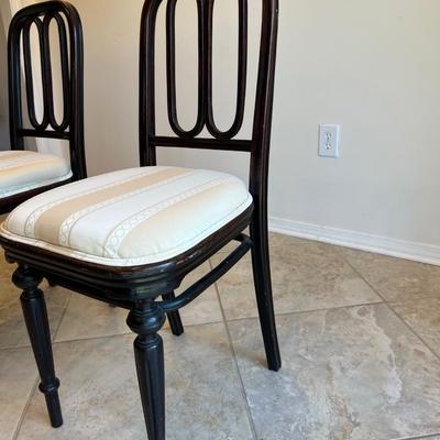 Vintage Drop Leaf Claw Foot Table & 2 Chairs*Read Details