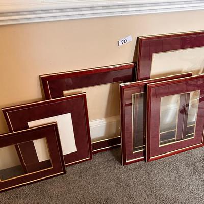 Frame Lot