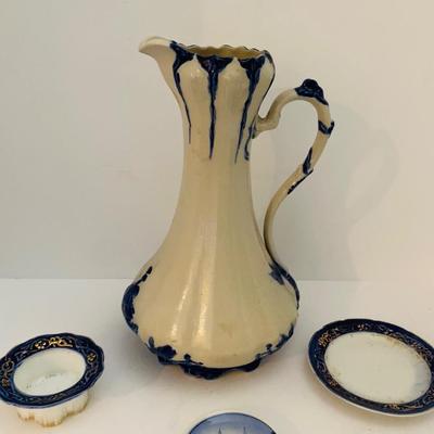 Blue and White Collectible Lot