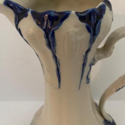 Blue and White Collectible Lot
