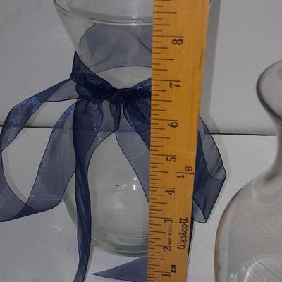 5 matching glass vases (1)