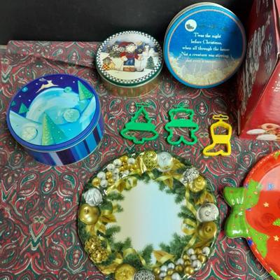 Christmas Cookies for Everyone! Tree shaped cookie jar, with Cookie tins and cookie platters