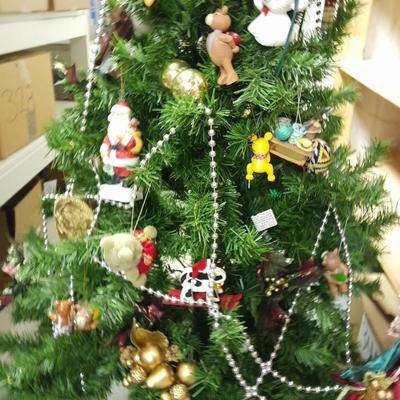 EVERYTHING you need for Christmas! Tree, ornaments, lights, wrapping and more!!