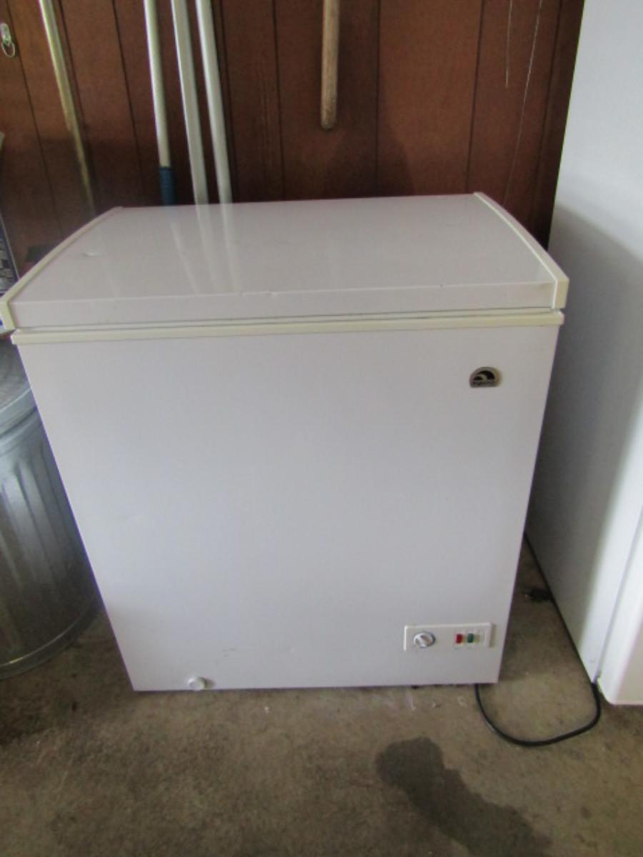 Igloo Chest Freezer