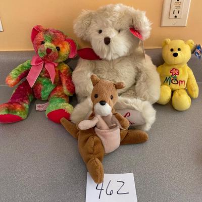 Kangaroo and Bears
