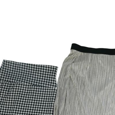 2 pcs Women's Skirts S