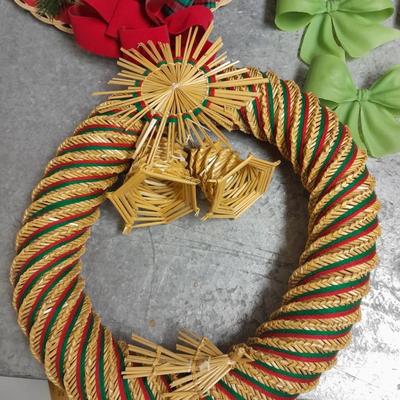 Vintage Christmas Decorations and ornaments Woven wheat wreath