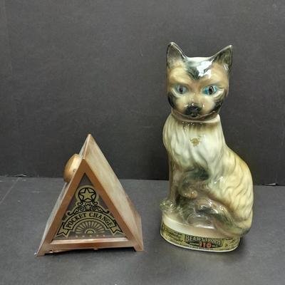 Kentucky Straight Beam's trophy Siamese cat decanter 1960's, with Pocket change bank