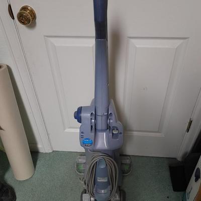 Hoover floormate The hard floor cleaner Vacuuming, washes and dries