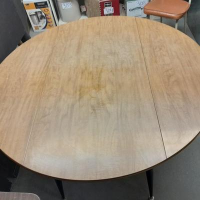 Plank Maple Howell co. table with fold down leaves