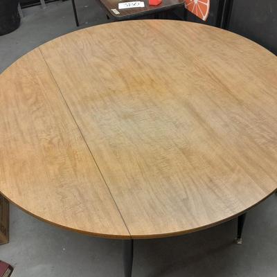 Plank Maple Howell co. table with fold down leaves
