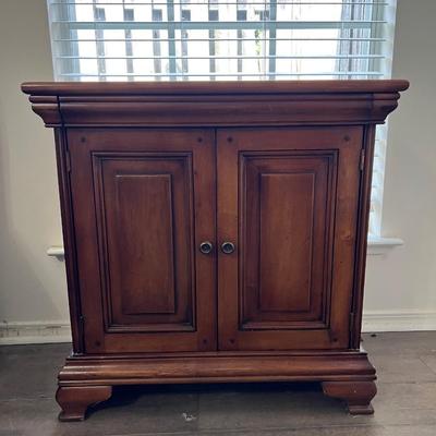 Bed Side Wooden Night Stand *Read Details