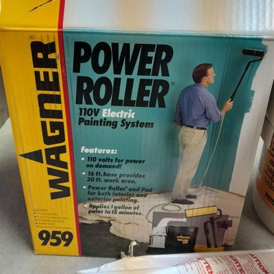 Power roller 959 Painting system with painting supplies galore!