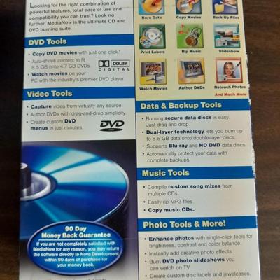 Computer software Microsoft XP, Shout, Media Now, a cordless phone and a radio