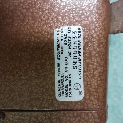 True Value Quartz 1500-watt space heater Model HR-80Q