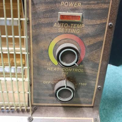 True Value Quartz 1500-watt space heater Model HR-80Q