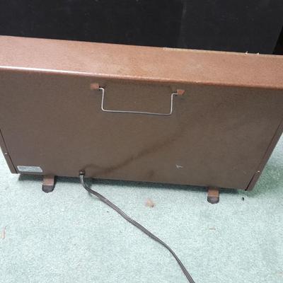 True Value Quartz 1500-watt space heater Model HR-80Q