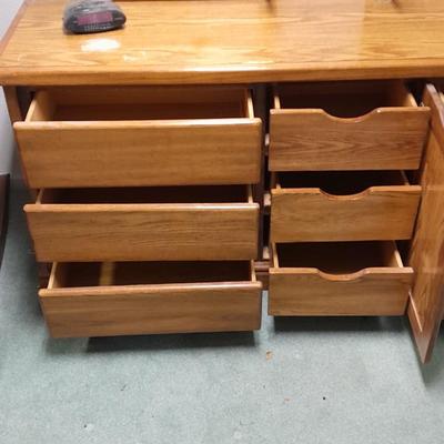Nine drawer Dresser with shelved Mirrors