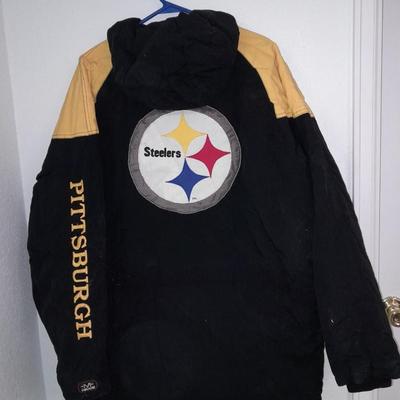 Mirage NFL First String Hooded Pittsburg Steelers Coat size XL