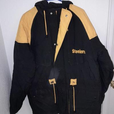 Mirage NFL First String Hooded Pittsburg Steelers Coat size XL