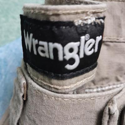 Four pairs of Men's work Jeans Rasco FR, Wrangler, Size 46 x 30 & 40 x 32