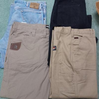 Four pairs of Men's work Jeans Rasco FR, Wrangler, Size 46 x 30 & 40 x 32