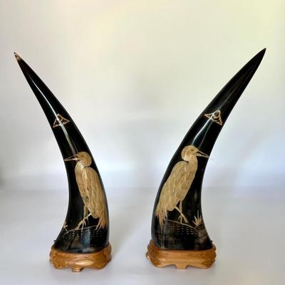 Etched Horns With Birds