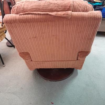 LA-Z-BOY Chair Company Recliner with Rock and swivel too and floor lamp