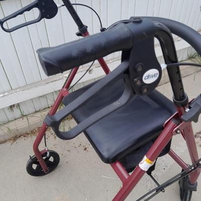 Drive Folding Mobility / sit down walker