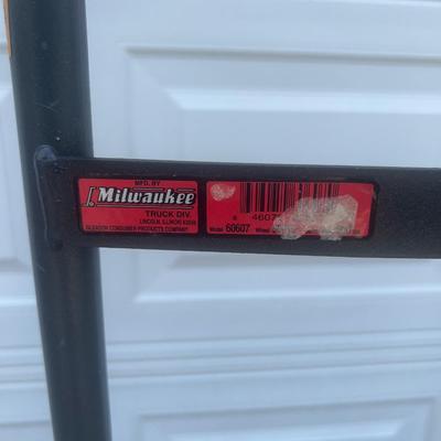 MILWAUKEE 800lbs. Hand Truck