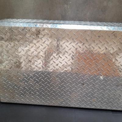 Diamond plate chrome truck toolbox Competitor series (no keys) Full size 8'