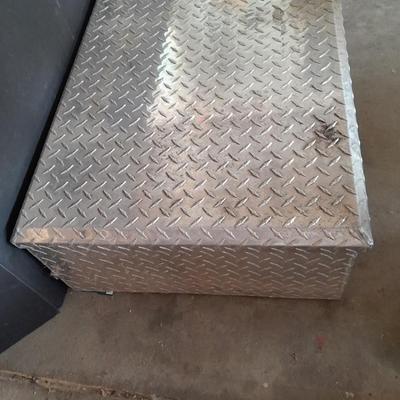 Diamond plate chrome truck toolbox Competitor series (no keys) Full size 8'