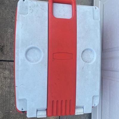 GATORADE RUBBERMAID 4x4 Cooler with Wheels