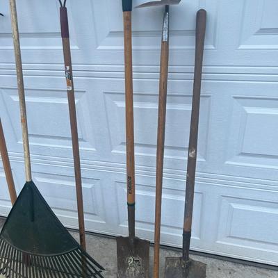 Lot of 8 Yard/Garden Tools