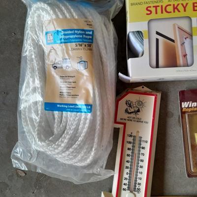 Assortment of home repair / gadget hardware