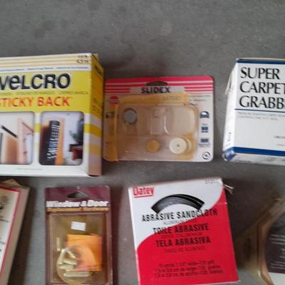 Assortment of home repair / gadget hardware