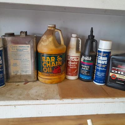 Tool chemicals Hydraulic jack oil, bar and chain oil, etc.