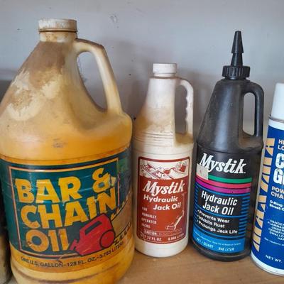 Tool chemicals Hydraulic jack oil, bar and chain oil, etc.