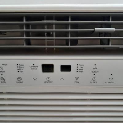 Midea Window mount air conditioner unit