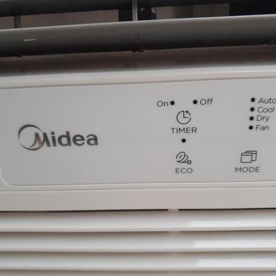 Midea Window mount air conditioner unit