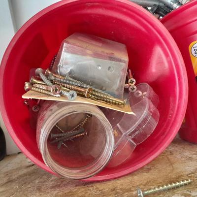 Home hardware, nuts, bolts, screws, nails and much more !