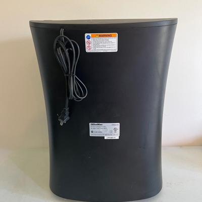 OFFICE MAX Paper Shredder OM02750