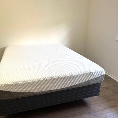 SOLSTICE SLEEP Memory Foam Queen