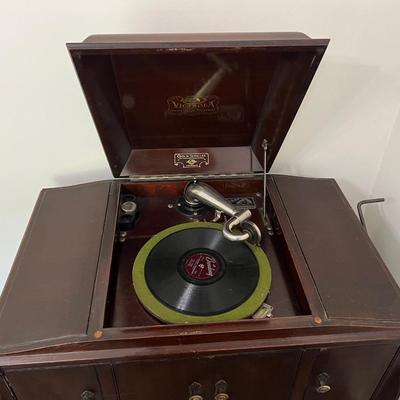 VICTROLA Talking Machine VV 260 8294 *Read Details
