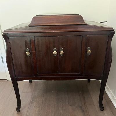 VICTROLA Talking Machine VV 260 8294 *Read Details