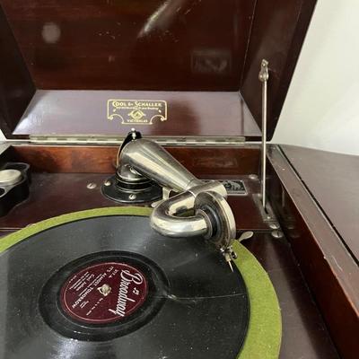 VICTROLA Talking Machine VV 260 8294 *Read Details